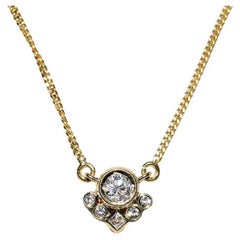 Vintage Circa 1980s 18k Gold Natural Diamond Decorated Pendant Necklace