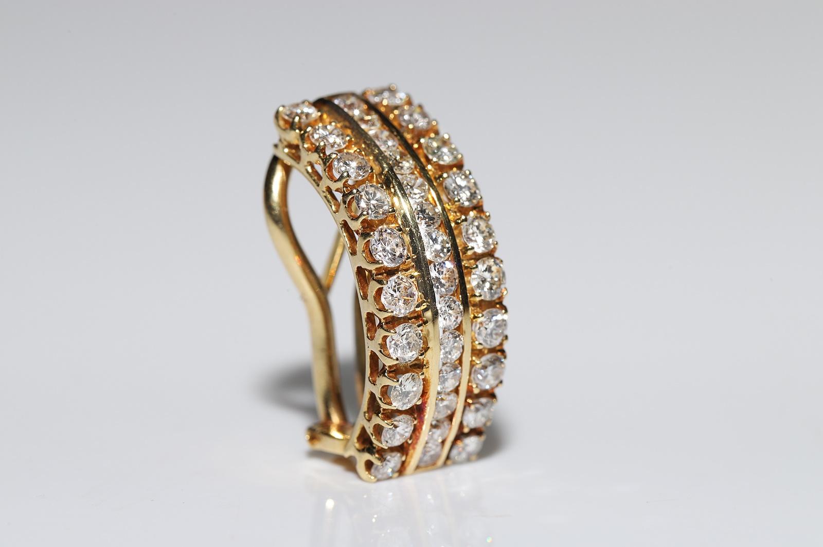 Vintage Circa 1980er Jahre 18k Gold Natürlicher Diamant Dekorierter hübscher Ohrring im Zustand „Gut“ im Angebot in Fatih/İstanbul, 34