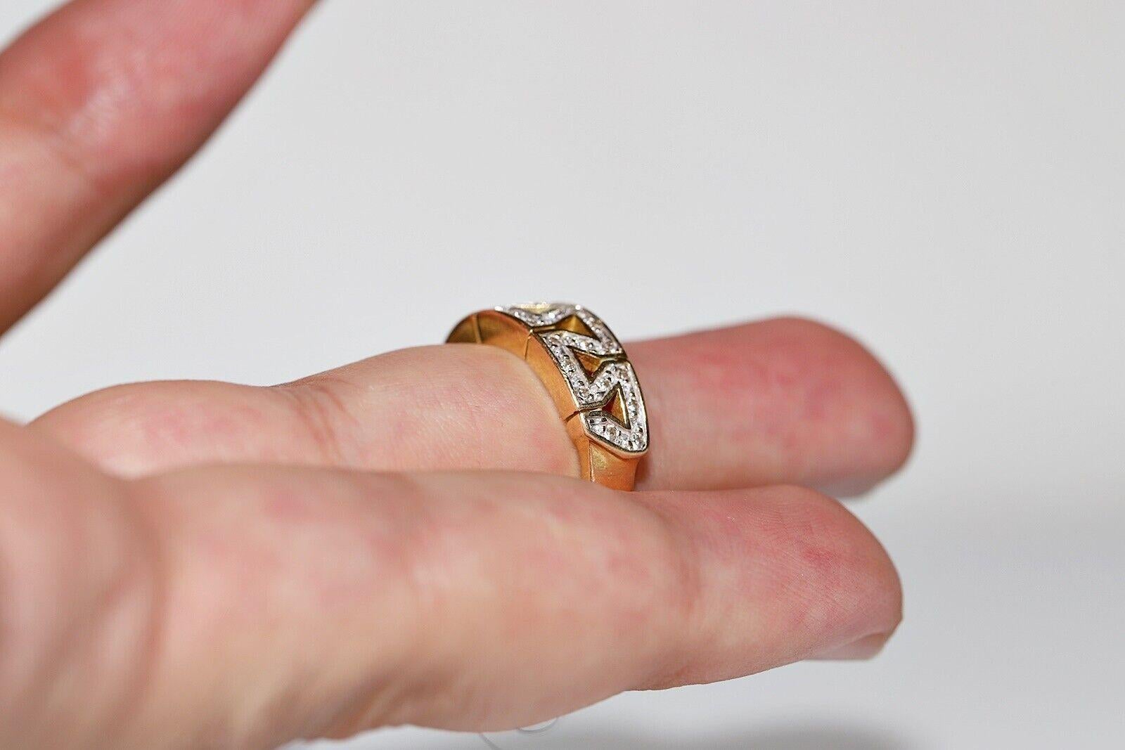 Vintage Circa 1980er Jahre 18k Gold Natürlicher Diamant Dekorierter Vintage-Ring im Angebot 5