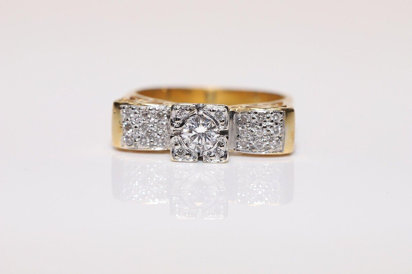 Vintage Circa 1980s 18k Gold Natural Diamond Decorated Ring  For Sale 7