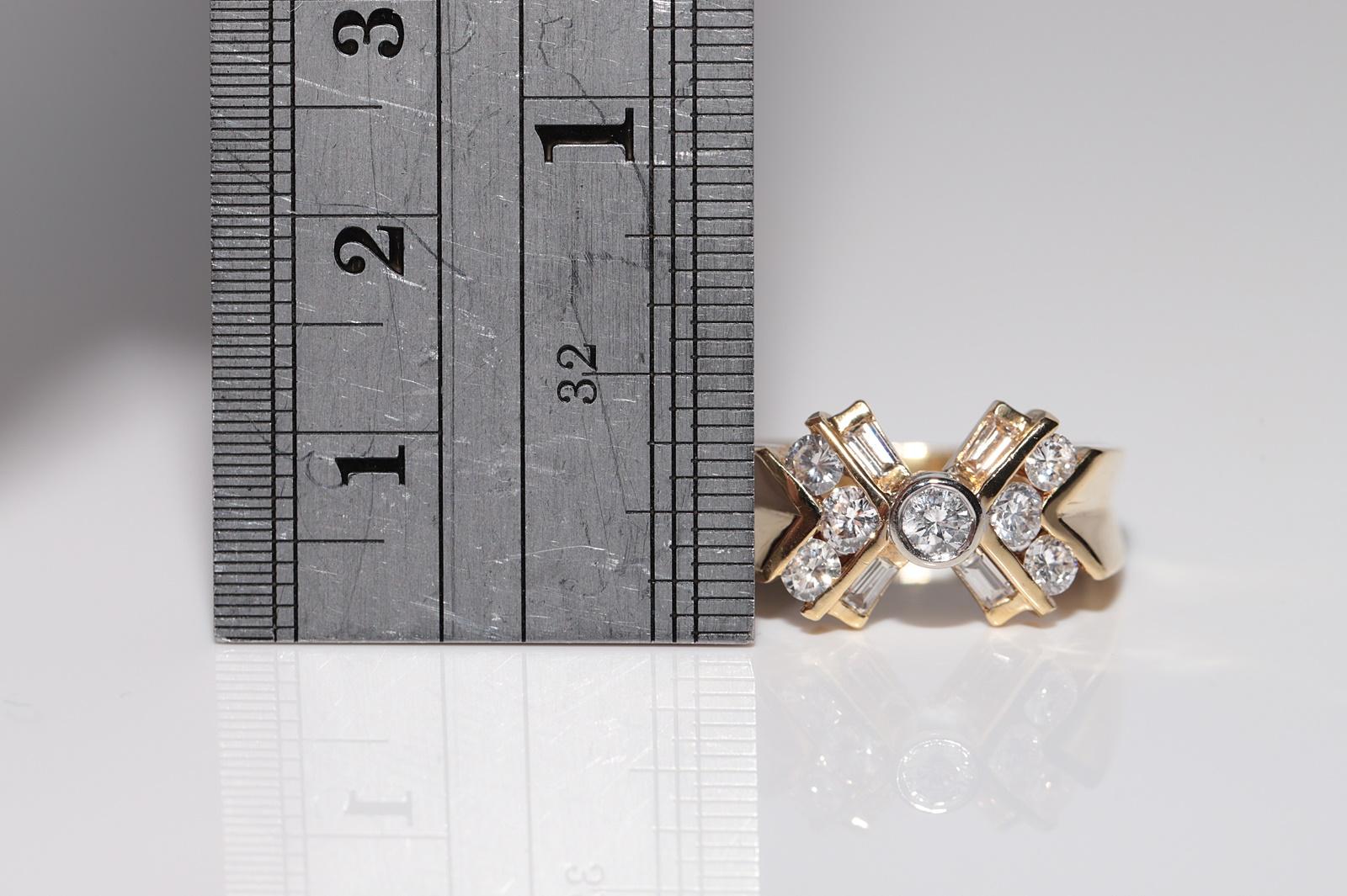 Vintage Circa 1980s 18k Gold Natural  Diamond Decorated Ring For Sale 9