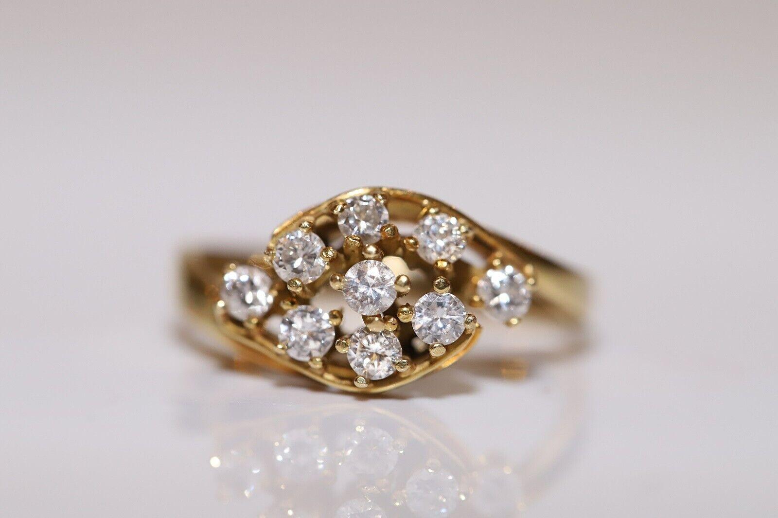 Retro Vintage Circa 1980s 18k Gold Natural Diamond Decorated Ring For Sale