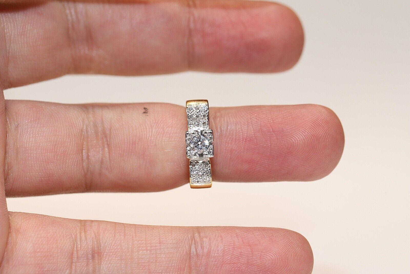Vintage Circa 1980er Jahre 18k Gold Natürlicher Diamant Dekorierter Vintage-Ring Damen im Angebot