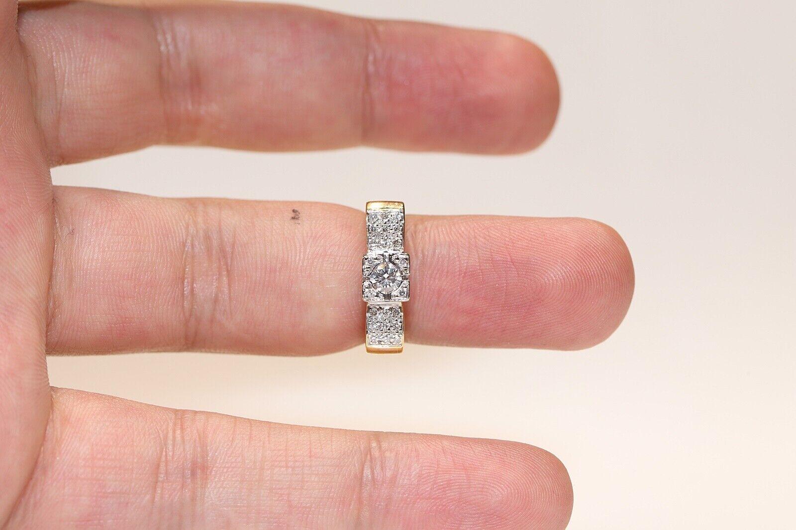 Vintage Circa 1980s 18k Gold Natural Diamond Decorated Ring  For Sale 2