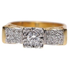 Vintage Circa 1980s 18k Gold Natural Diamond Decorated Ring 