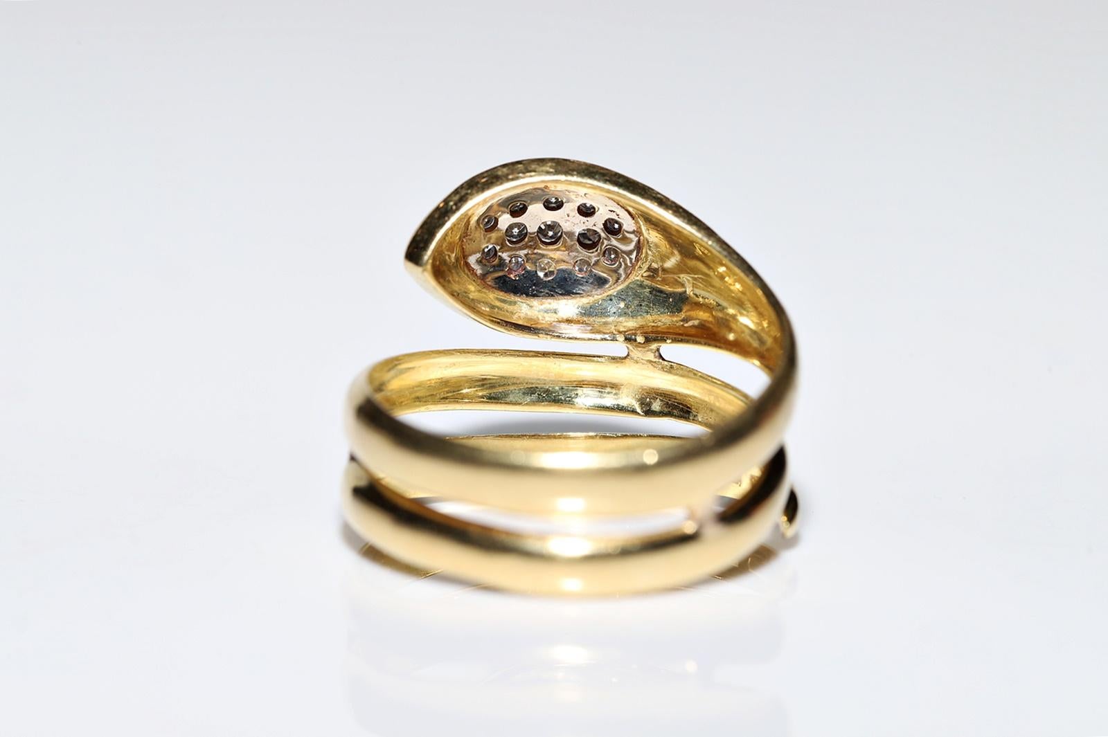 Vintage Circa 1980s 18k Gold Natural Diamond Decorated Snake Ring  3