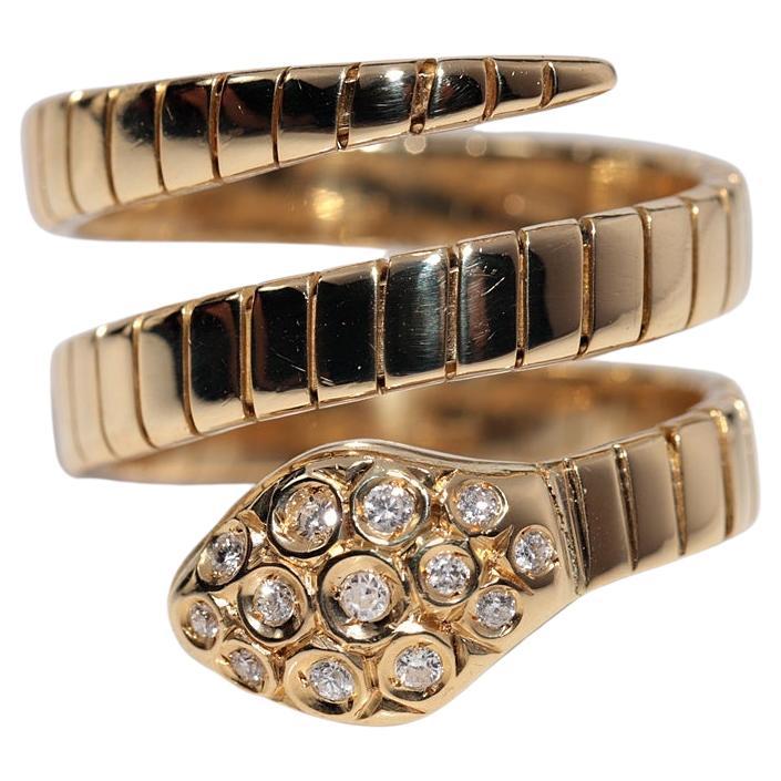 Vintage Circa 1980s 18k Gold Natural Diamond Decorated Snake Ring