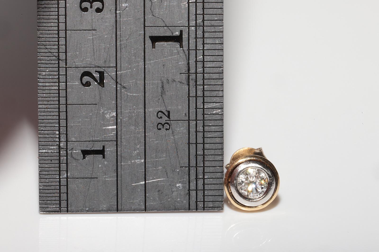 Vintage Circa 1980s 18k Gold Natural Diamond Decorated Solitaire Earring For Sale 3