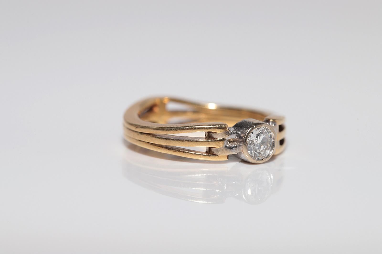 Vintage Circa 1980er Jahre 18k Gold Natürlicher Diamant Dekorierter Solitär Ring im Zustand „Gut“ im Angebot in Fatih/İstanbul, 34