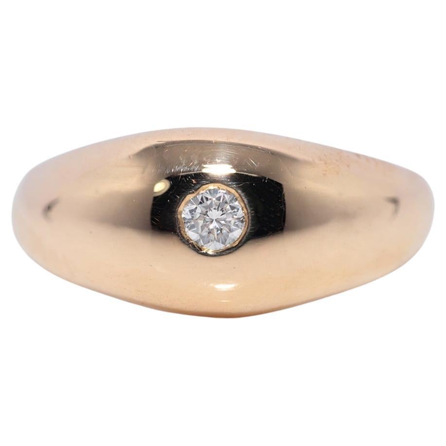 Vintage Circa 1980s 18k Gold Natural Diamond Decorated Solitaire Ring