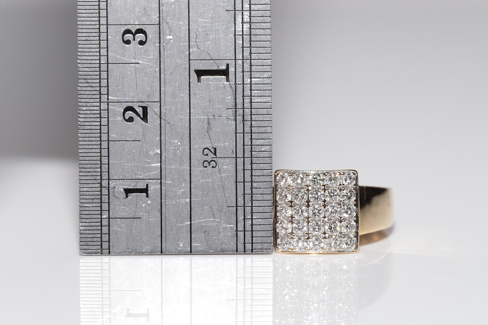 Vintage Circa 1980er Jahre 18k Gold Natürlicher Diamant Dekorierter Quadratischer Stil Ring im Zustand „Gut“ im Angebot in Fatih/İstanbul, 34