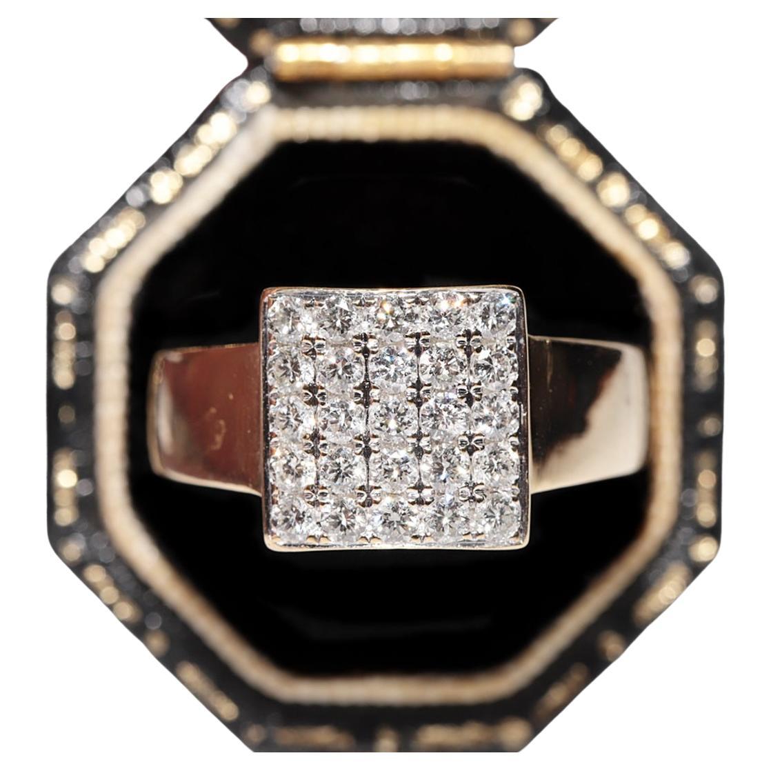 Vintage Circa 1980s 18k Gold Natural Diamond Decorated Square Style Ring