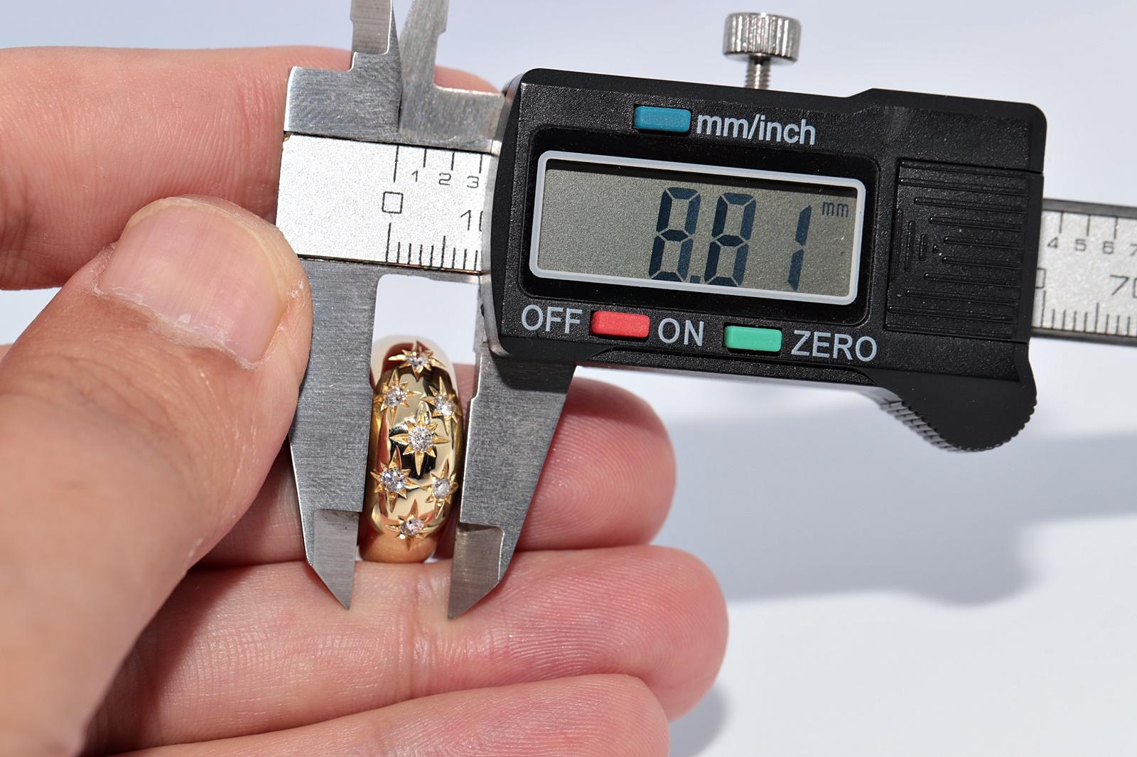 Vintage CIRCA 1980er Jahre 18k Gold natürlichen Diamanten verziert Star Design Strong Ring im Angebot 7