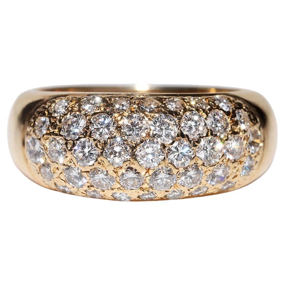 Vintage Circa 1980s 18k Gold Natural Diamond Decorated Stron Ring