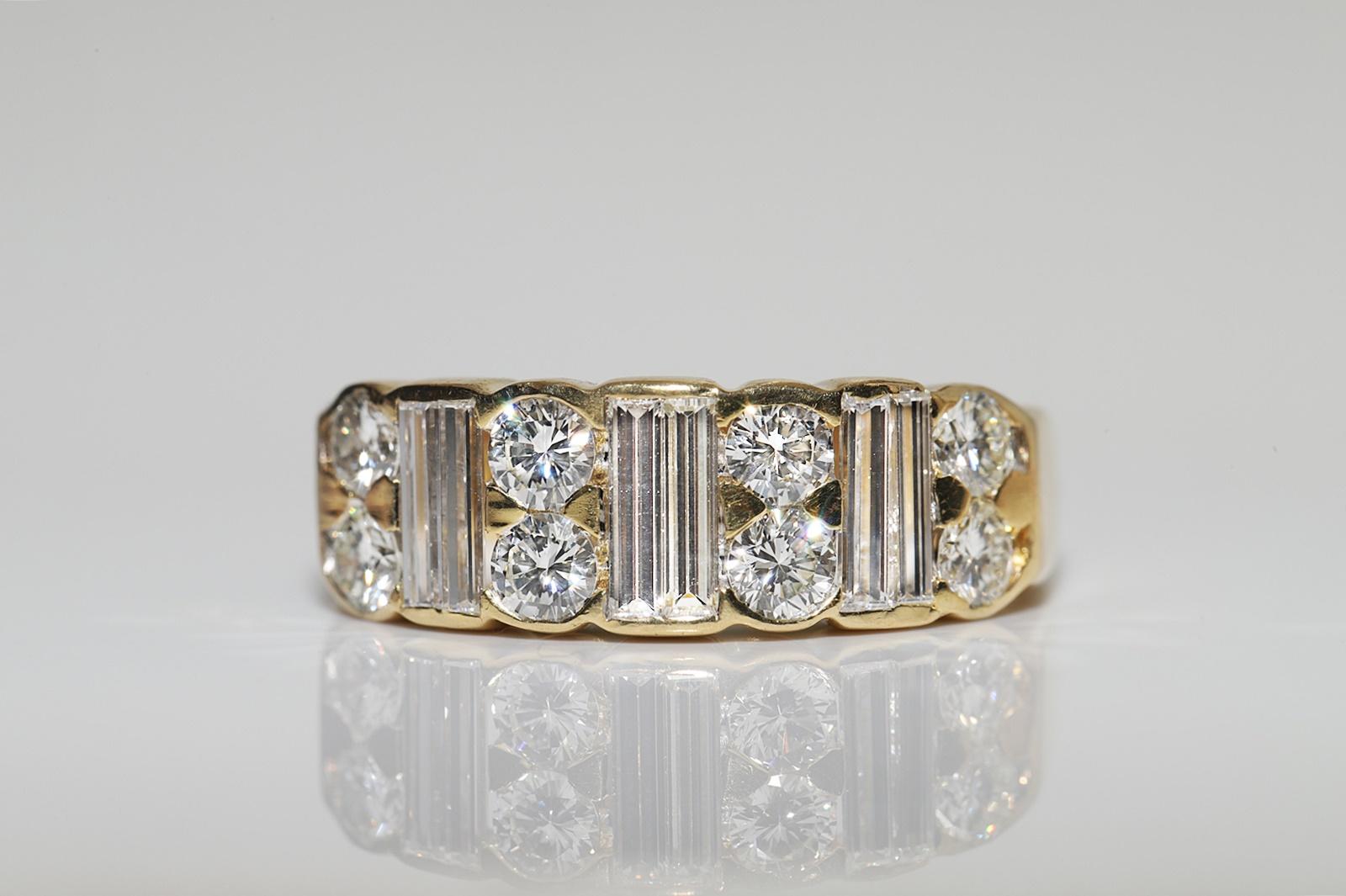 Brilliant Cut Vintage Circa 1980s 18k Gold Natural Diamond Decorated Strong Band Ring For Sale