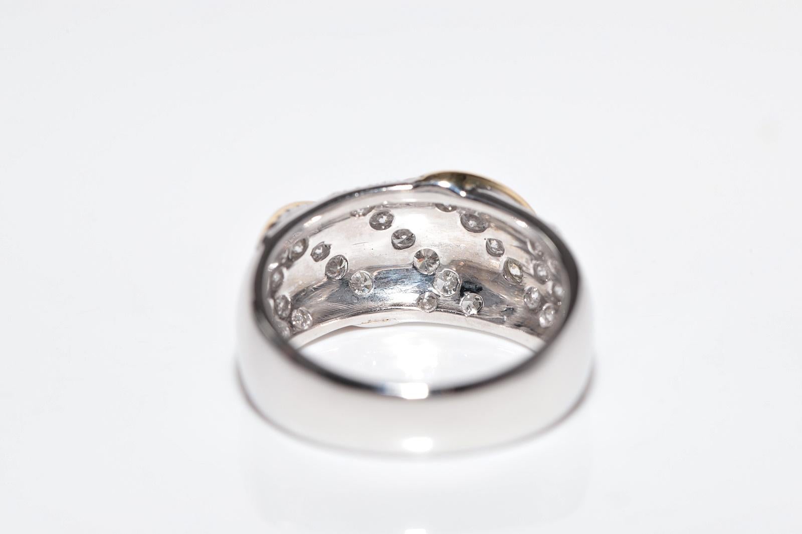 Vintage Circa 1980er Jahre 18k Gold Natürlicher Diamant Dekorierter starker Bandring im Angebot 2