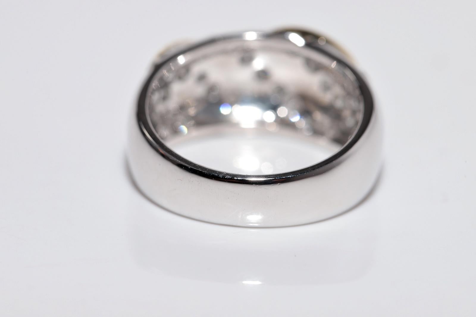 Vintage Circa 1980er Jahre 18k Gold Natürlicher Diamant Dekorierter starker Bandring im Angebot 3