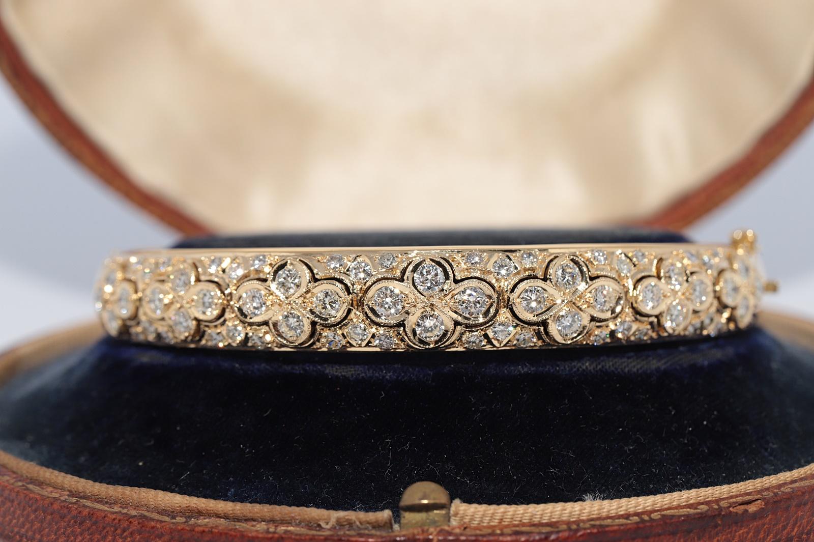 Vintage CIRCA 1980er Jahre 18k Gold natürlichen Diamanten verziert starke Armreif-Armband (Kunsthandwerker*in) im Angebot