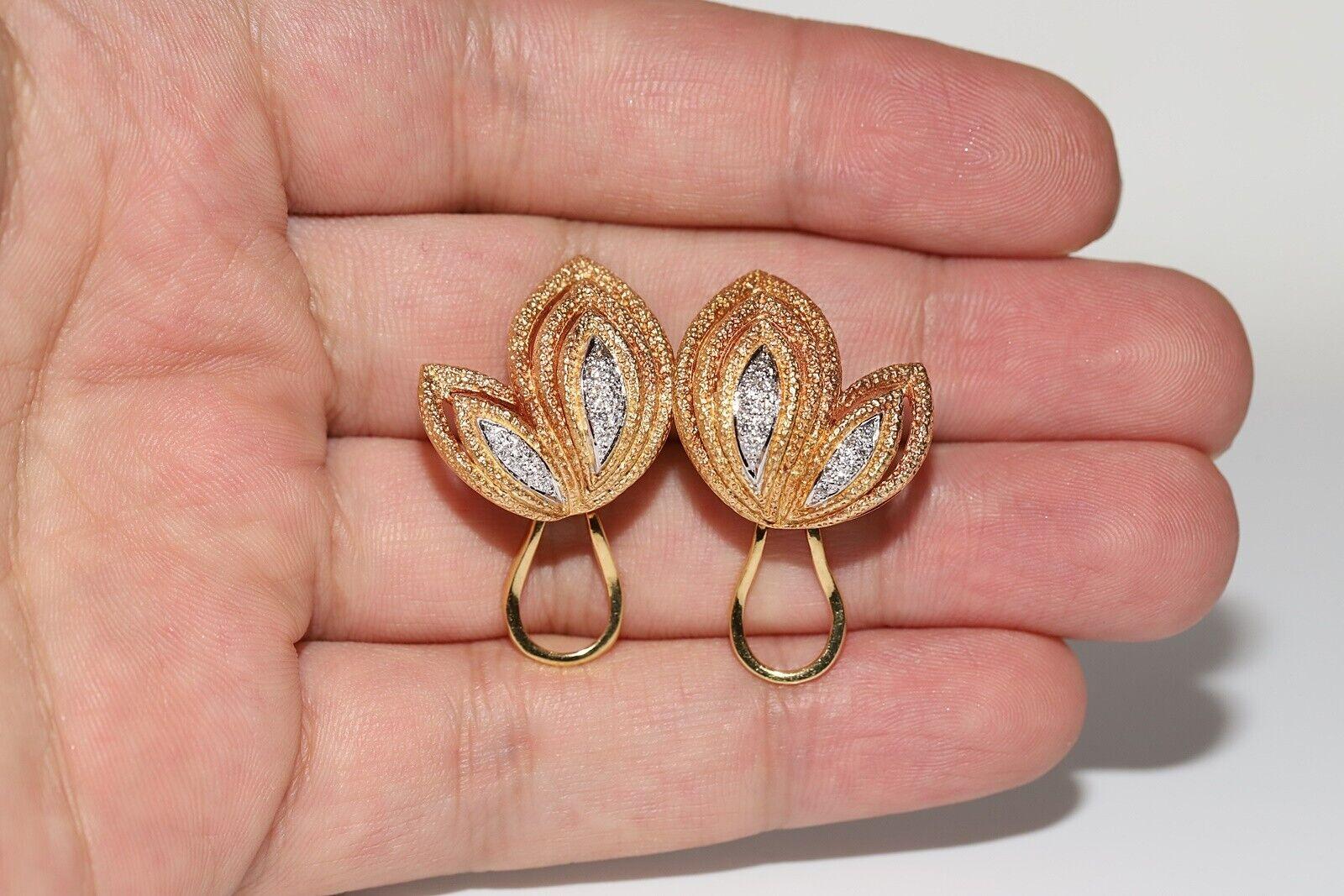 Vintage Circa 1980er Jahre 18k Gold Natürlicher Diamant Dekorierter starker Ohrring im Angebot 4