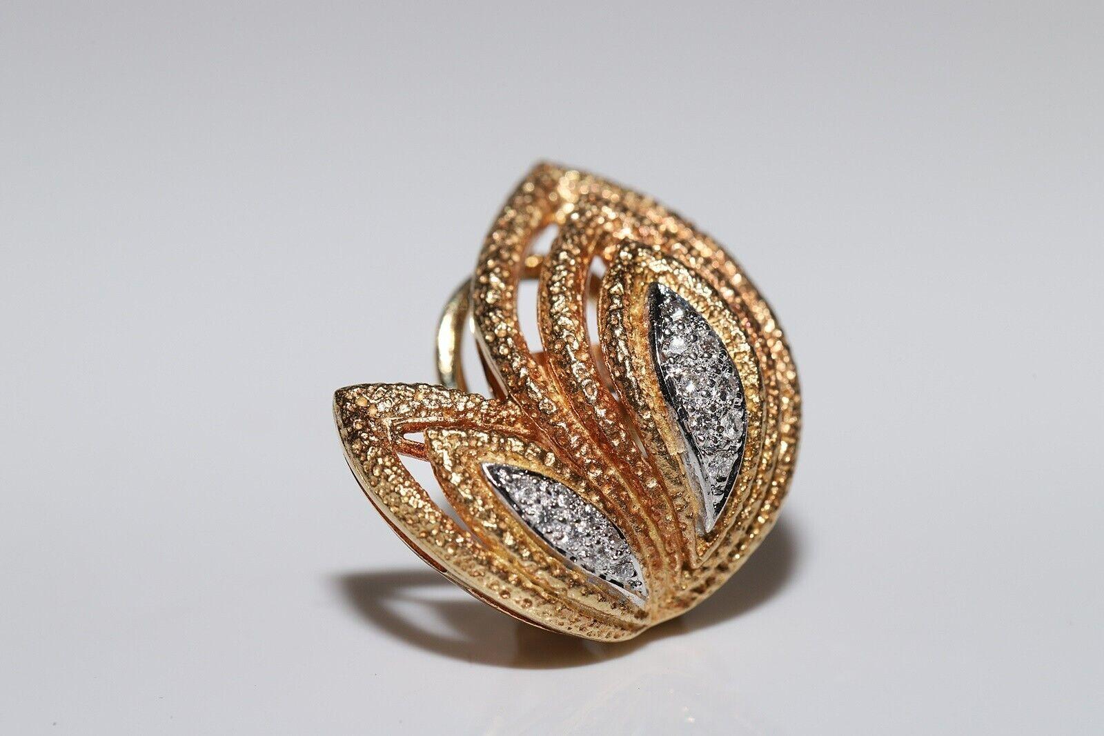 Vintage Circa 1980er Jahre 18k Gold Natürlicher Diamant Dekorierter starker Ohrring Damen im Angebot