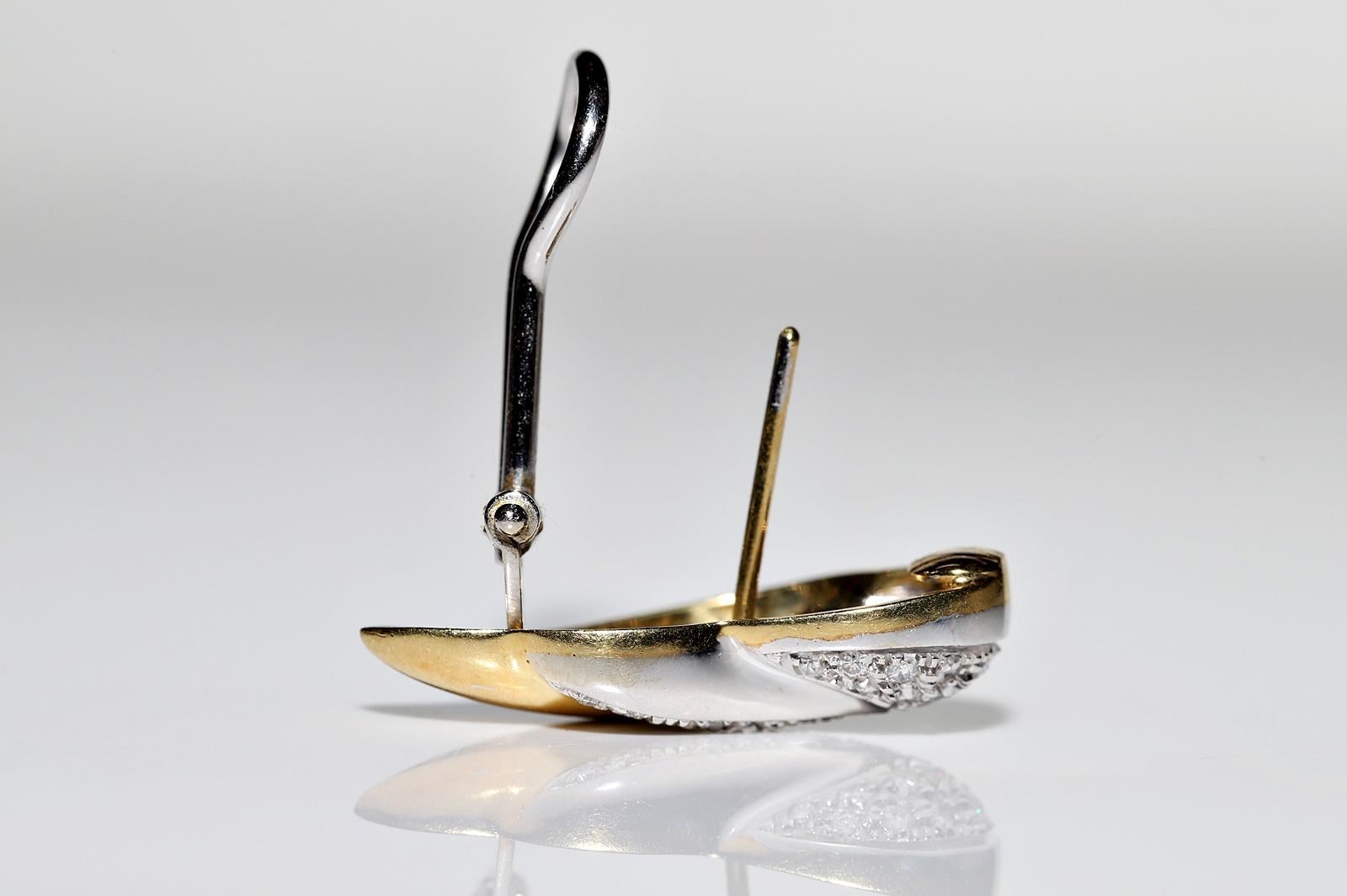 Vintage CIRCA 1980er Jahre 18k Gold NaturaL Diamant verziert starke Ohrring im Angebot 3