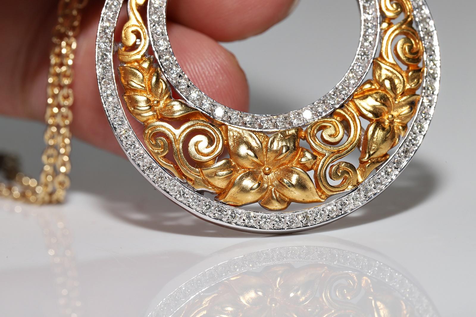 Vintage Circa 1980er Jahre 18k Gold Natürlicher Diamant Dekorierter starker Anhänger Halskette im Angebot 9