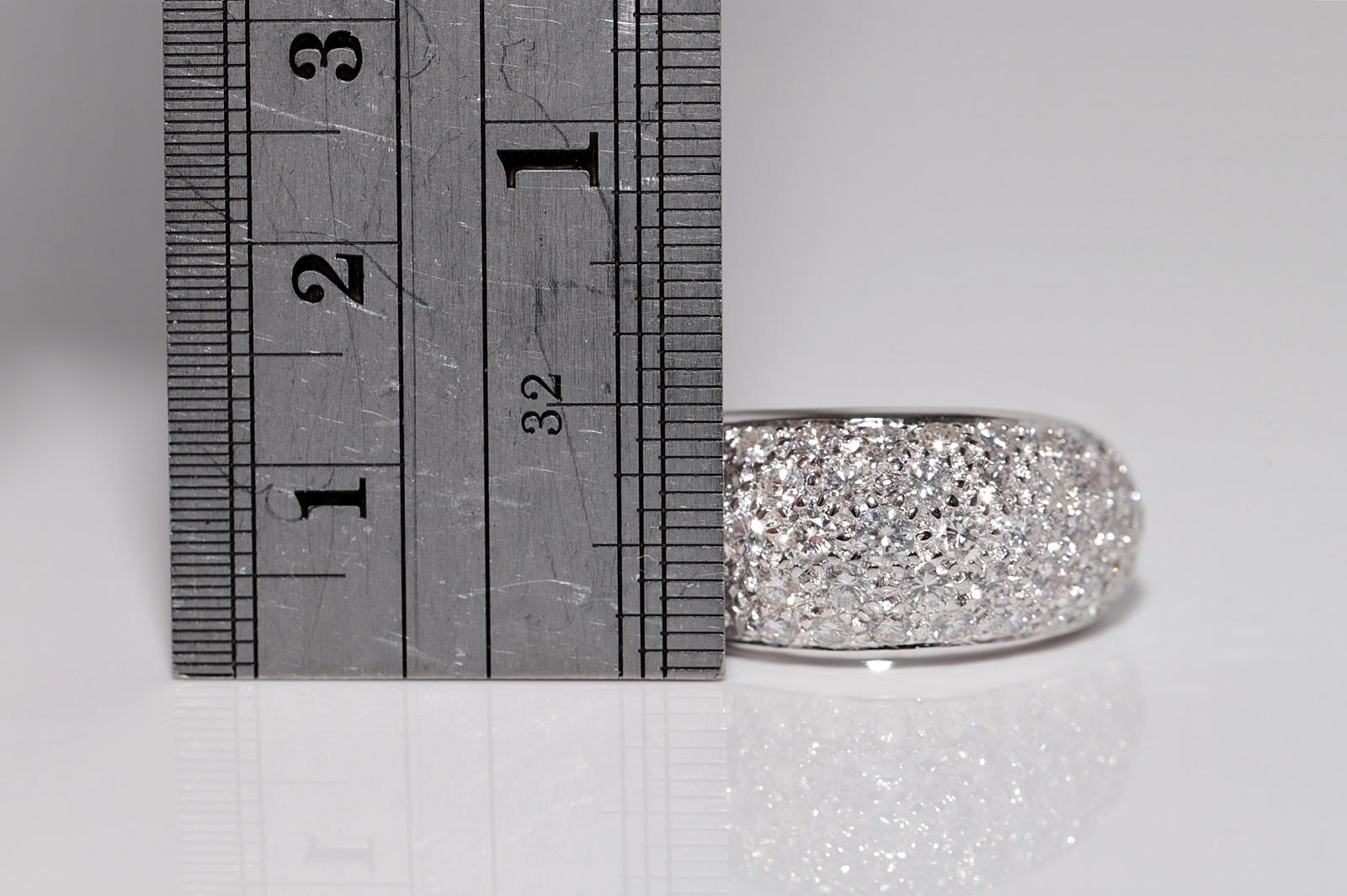 Anello forte decorato con diamanti naturali in oro 18 carati CIRCA gli anni '80 in vendita 5