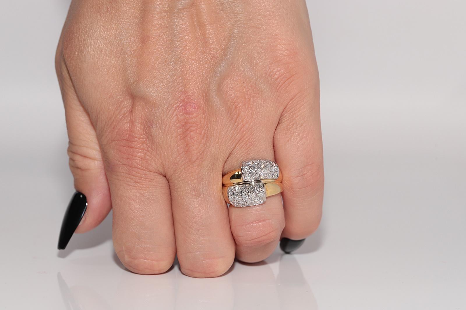 Anello forte decorato con diamanti naturali in oro 18 carati CIRCA gli anni '80 in vendita 8