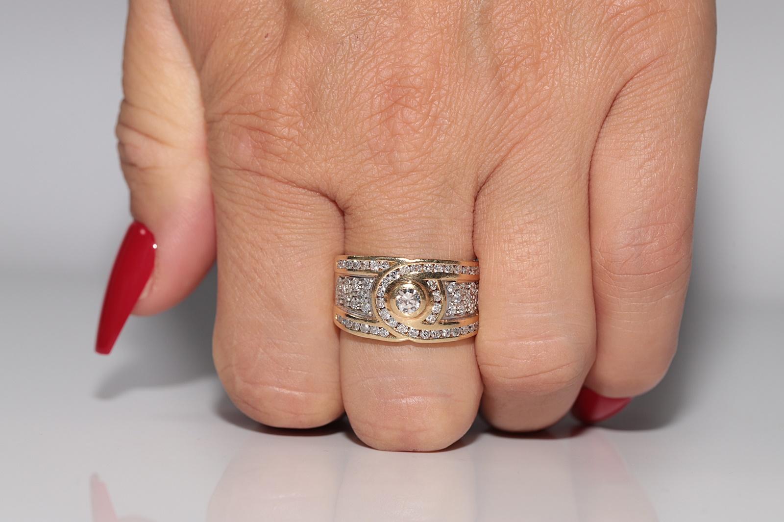 Vintage Circa 1980er Jahre 18k Gold Natürlicher Diamant Dekorierter starker Ring im Angebot 9