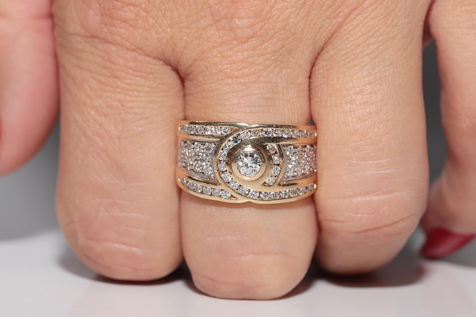 Vintage Circa 1980er Jahre 18k Gold Natürlicher Diamant Dekorierter starker Ring im Angebot 10