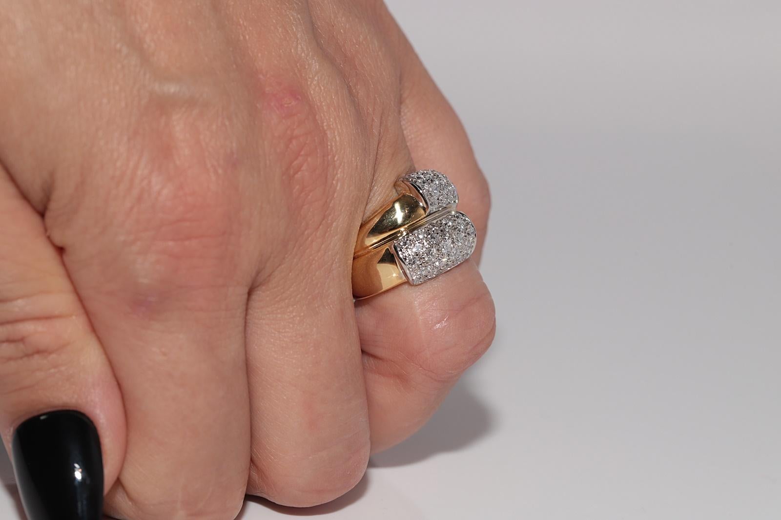Anello forte decorato con diamanti naturali in oro 18 carati CIRCA gli anni '80 in vendita 10