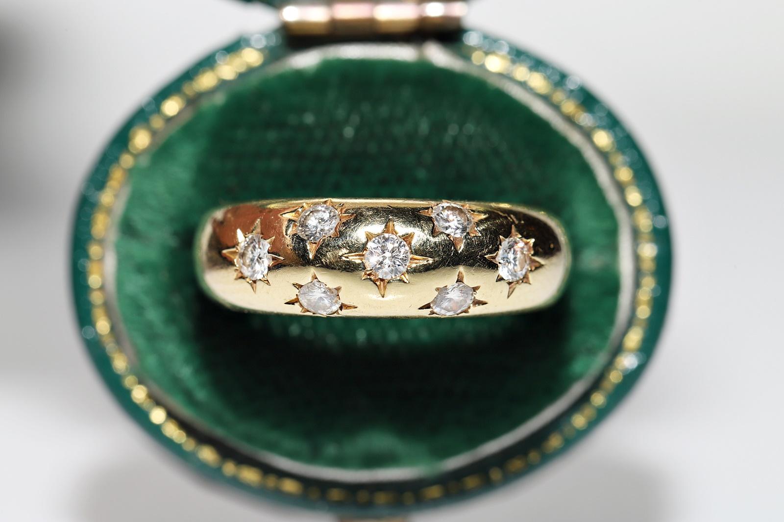 In sehr gutem Zustand.
Das Gesamtgewicht beträgt 4.5 Gramm.
Gesamtgewicht ist Diamant 0,55 Klarheit.
Der Diamant hat die Farbe G-H und die Reinheit vs-s1.
Ringgröße ist US 5.75 (Wir bieten kostenlose Größenänderung)
Wir können jede Größe
