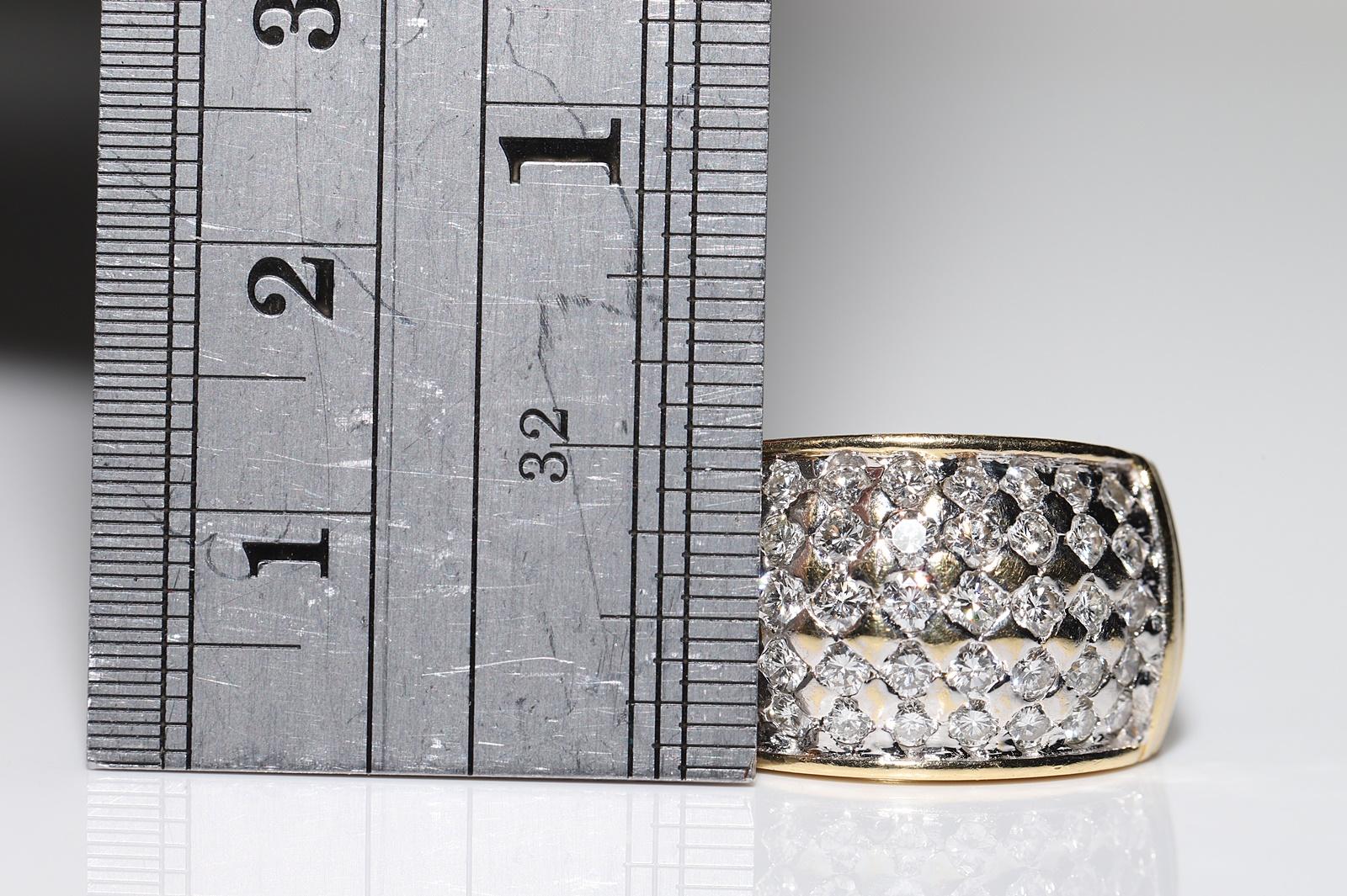 Vintage Circa 1980er Jahre 18k Gold Natürlicher Diamant Dekorierter starker Ring (Retro) im Angebot