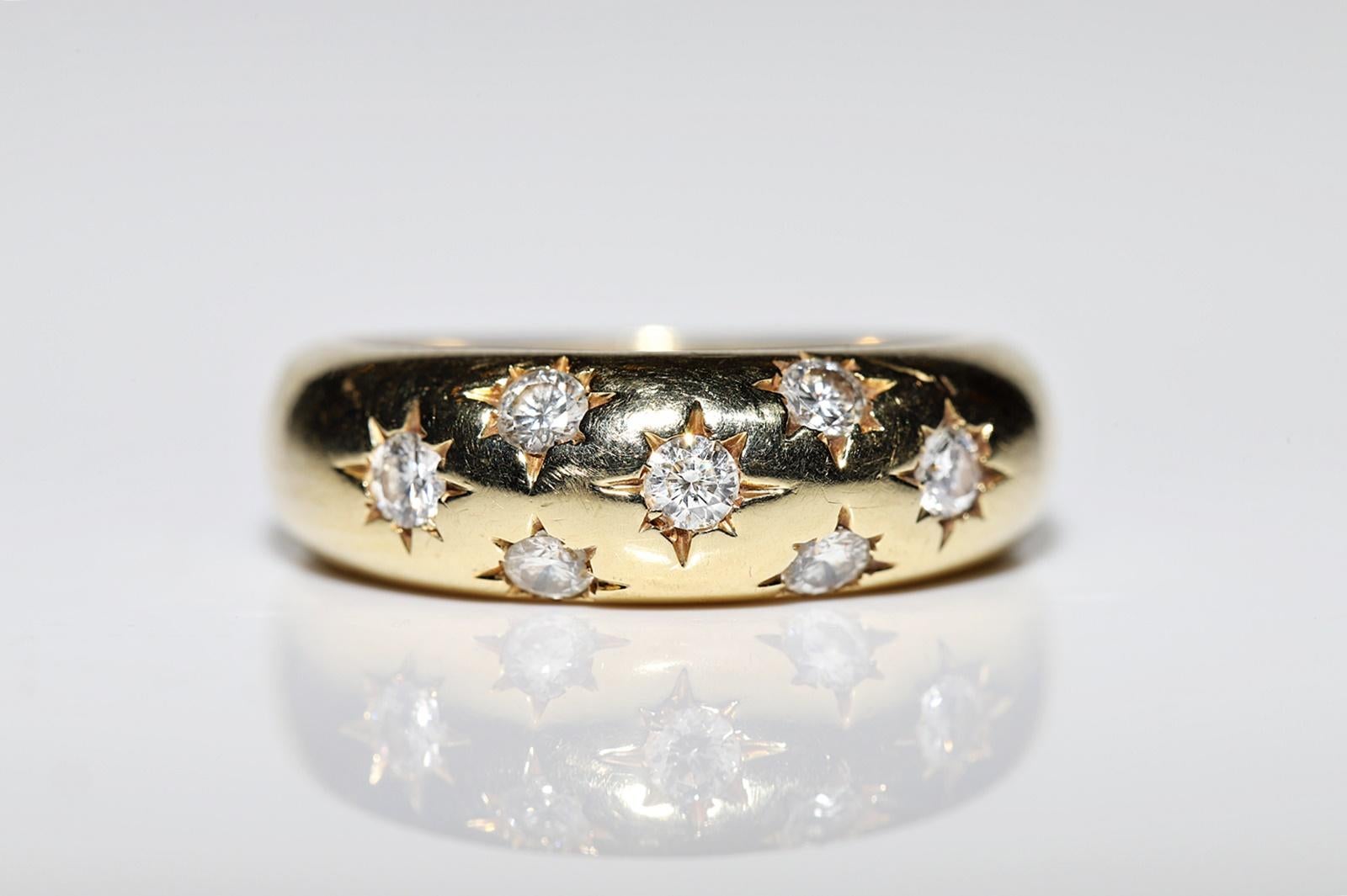 Circa 1980er Jahre  18k Gold natürlichen Diamanten dekoriert starken Ring (Retro)