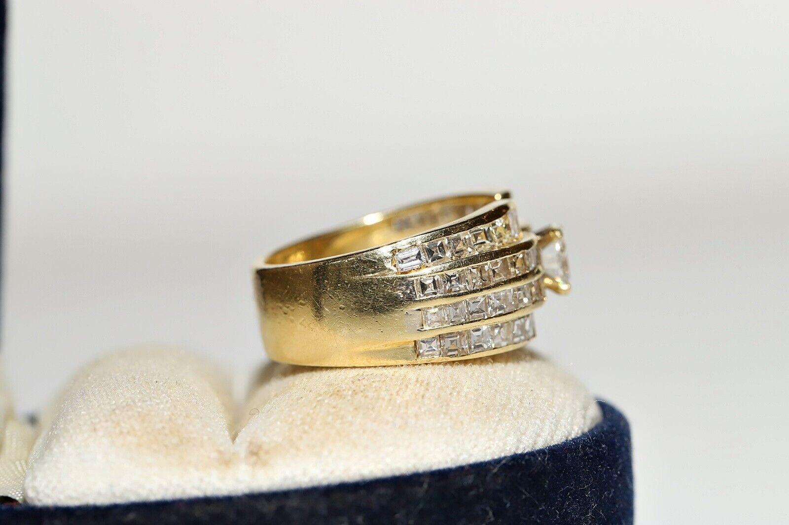 Rétro Anello forte decorato con diamanti naturali in oro 18 carati CIRCA gli anni '80 in vendita