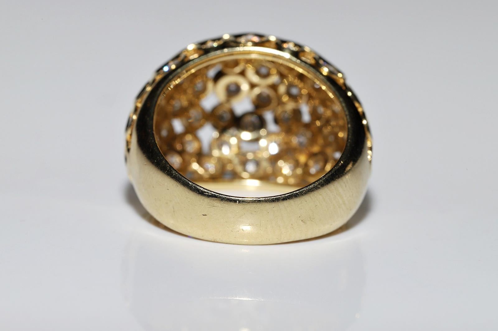 Women's Vintage Circa 1980s 18k Gold Natural Diamond Decorated Strong Ring  For Sale