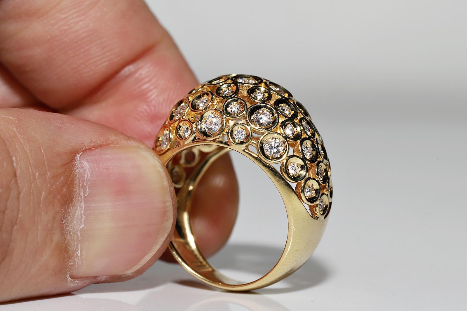 Vintage Circa 1980s 18k Gold Natural Diamond Decorated Strong Ring For Sale 1
