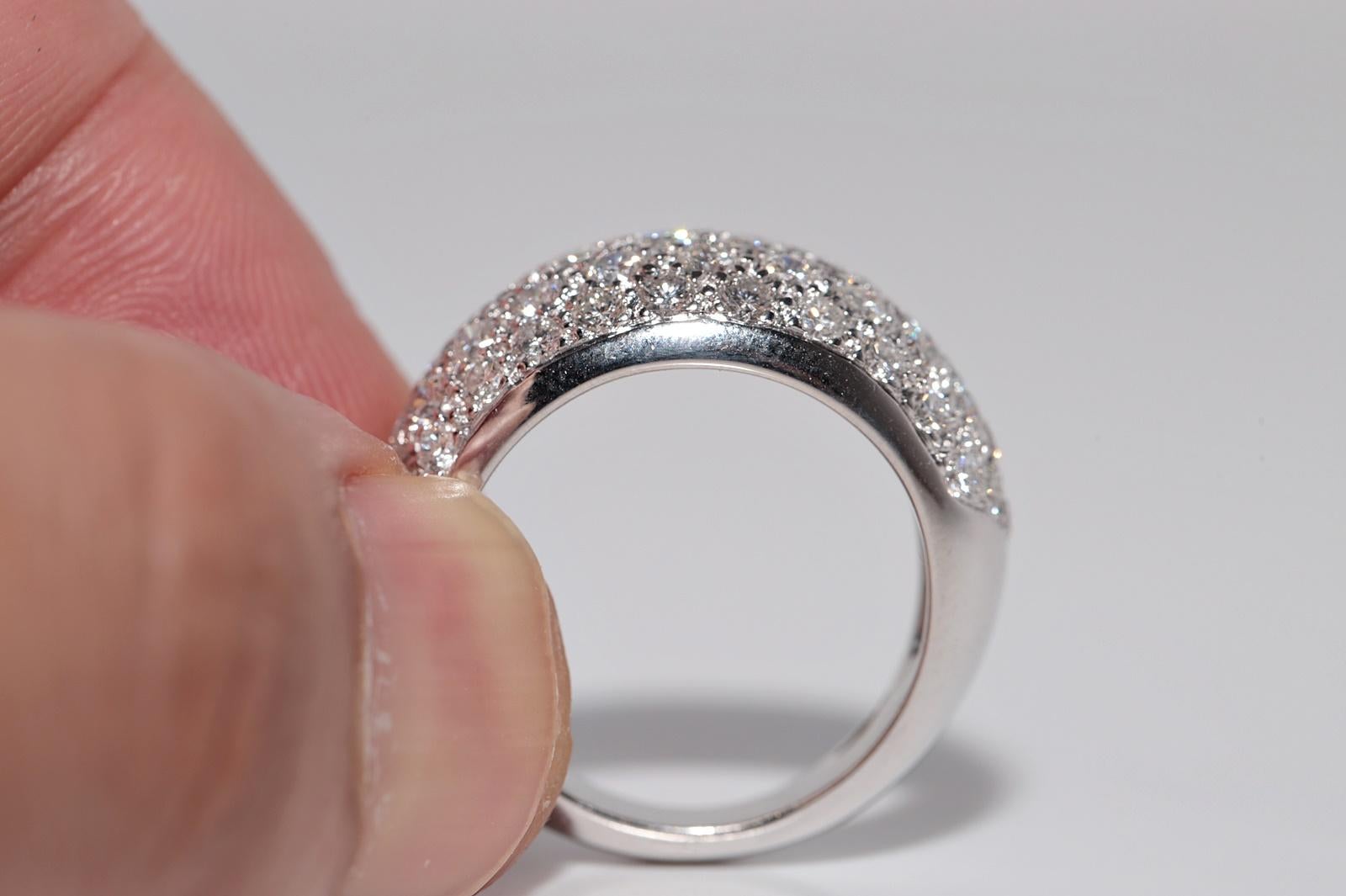 Anello forte decorato con diamanti naturali in oro 18 carati CIRCA gli anni '80 in vendita 1
