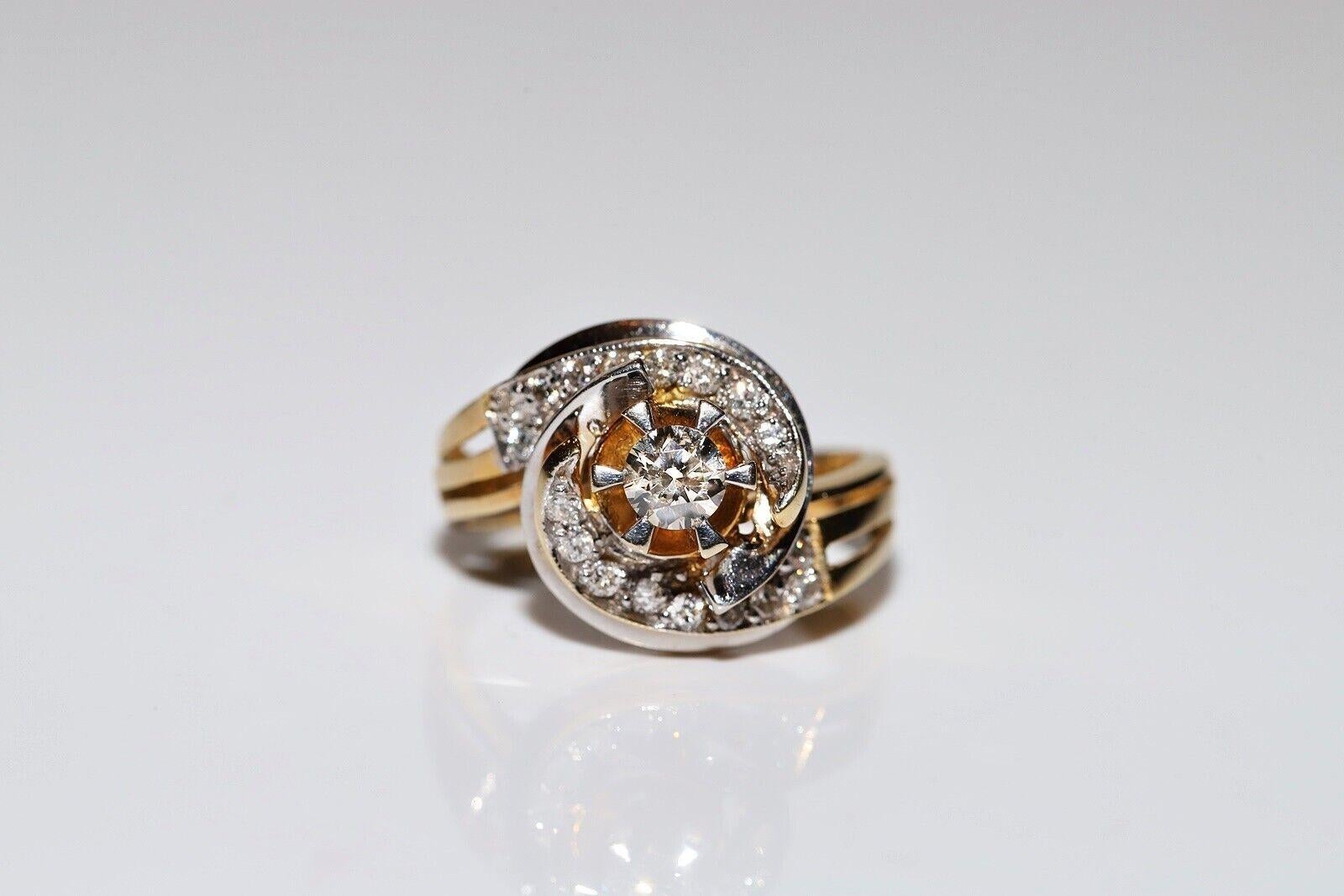 Vintage Circa 1980er Jahre 18k Gold Natürlicher Diamant Dekorierter starker Ring im Angebot 3
