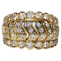 Vintage Circa 1980er Jahre 18k Gold Natürlicher Diamant Dekorierter starker Ring 