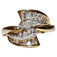 Vintage Circa 1980er Jahre 14k Gold Natürlicher Diamant Dekorierter starker Ring