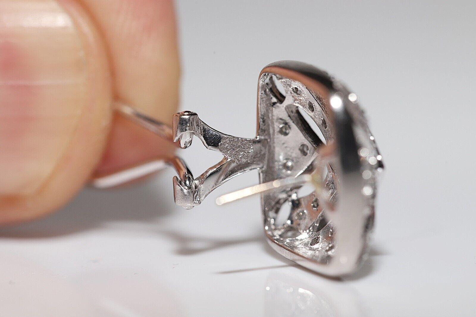 Vintage Circa 1980s 18k Gold Natural Diamond Decorated Stud Earring For Sale 4