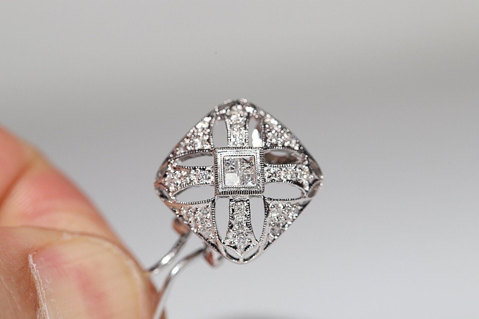 Vintage Circa 1980s 18k Gold Natural Diamond Decorated Stud Earring For Sale 5
