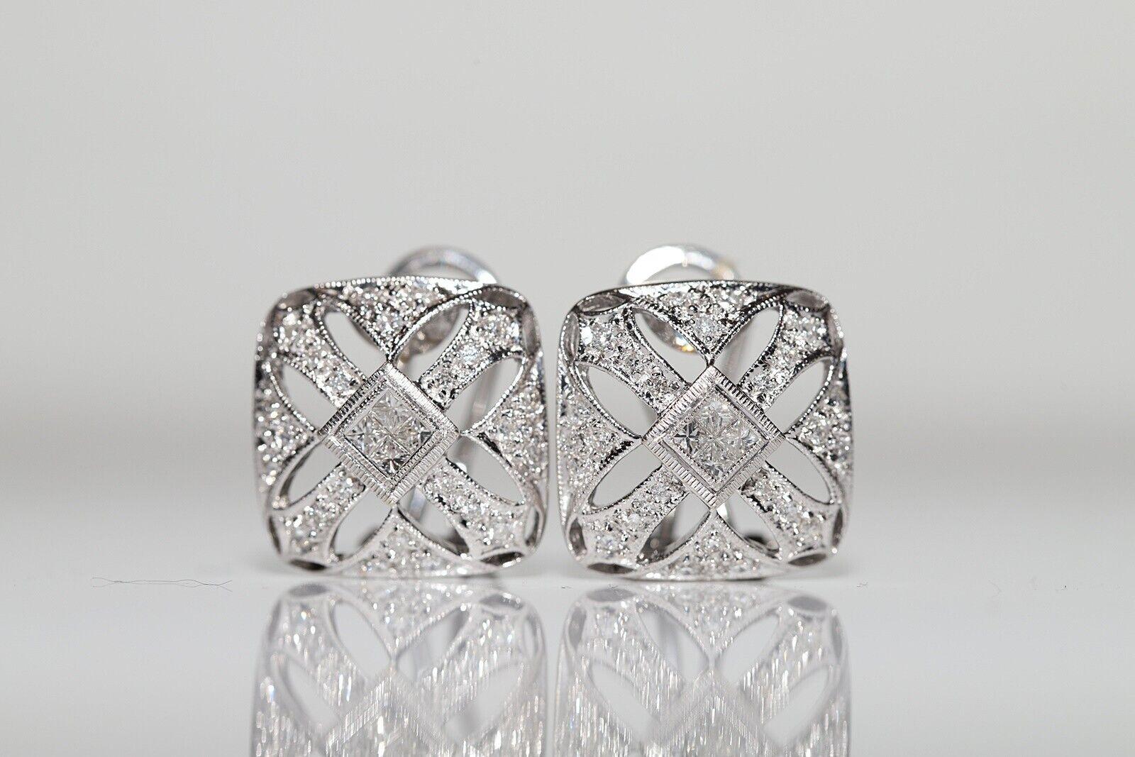 Vintage Circa 1980s 18k Gold Natural Diamond Decorated Stud Earring For Sale 8