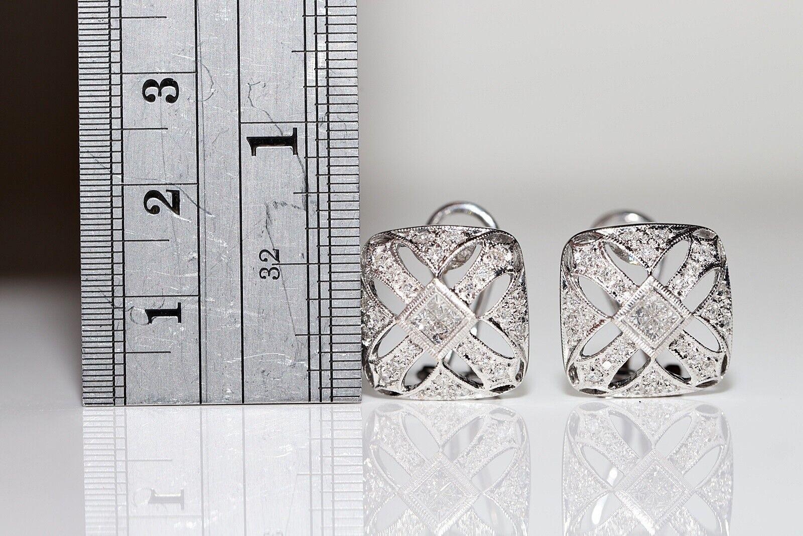 Brilliant Cut Vintage Circa 1980s 18k Gold Natural Diamond Decorated Stud Earring For Sale