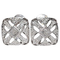 Vintage Circa 1980 Boucles d'oreilles en or 18k ornées de diamants naturels