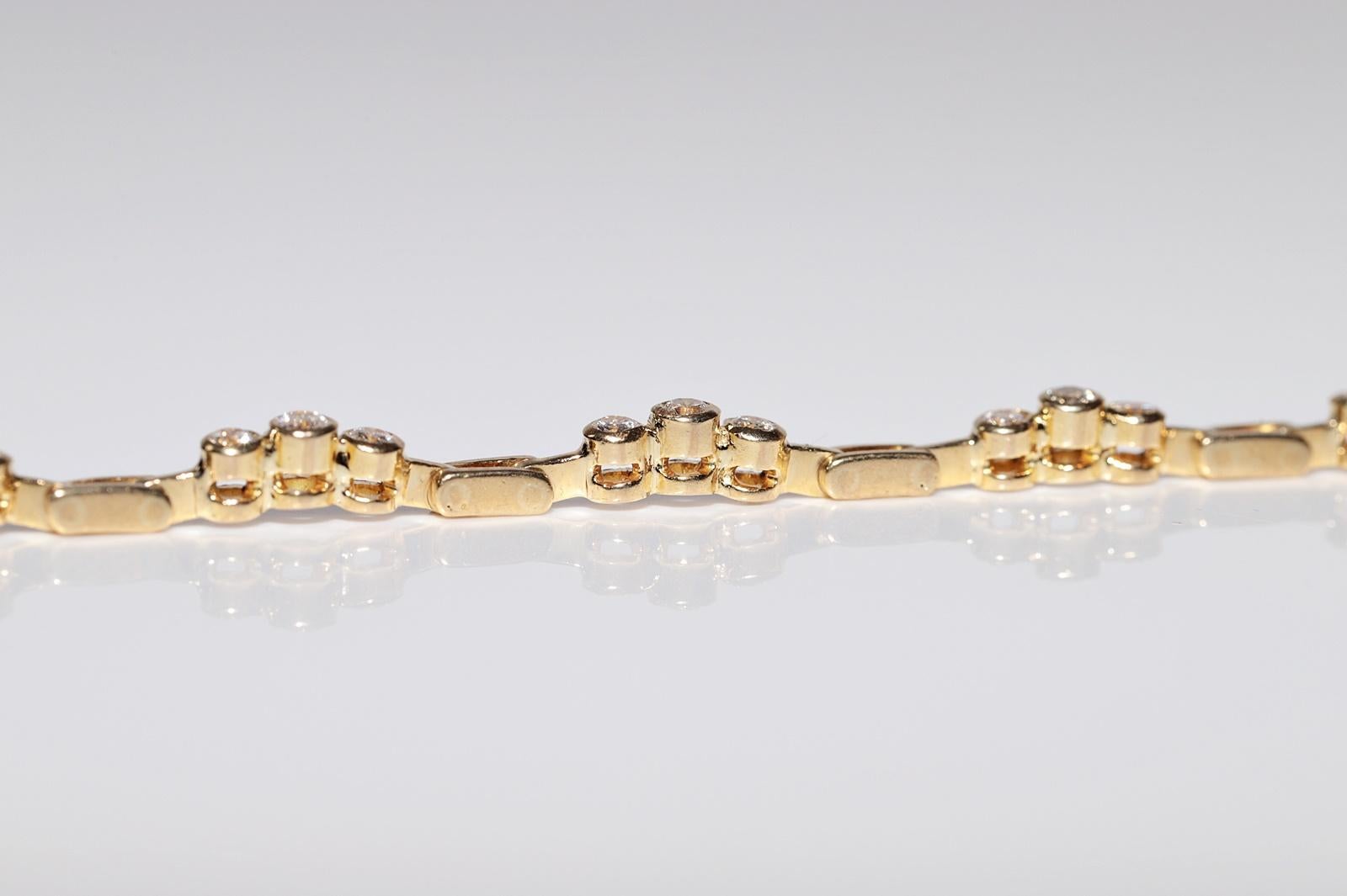 Bracciale da tennis decorato con diamanti naturali in oro 18 ct. d'epoca CIRCA 1980 in vendita 5