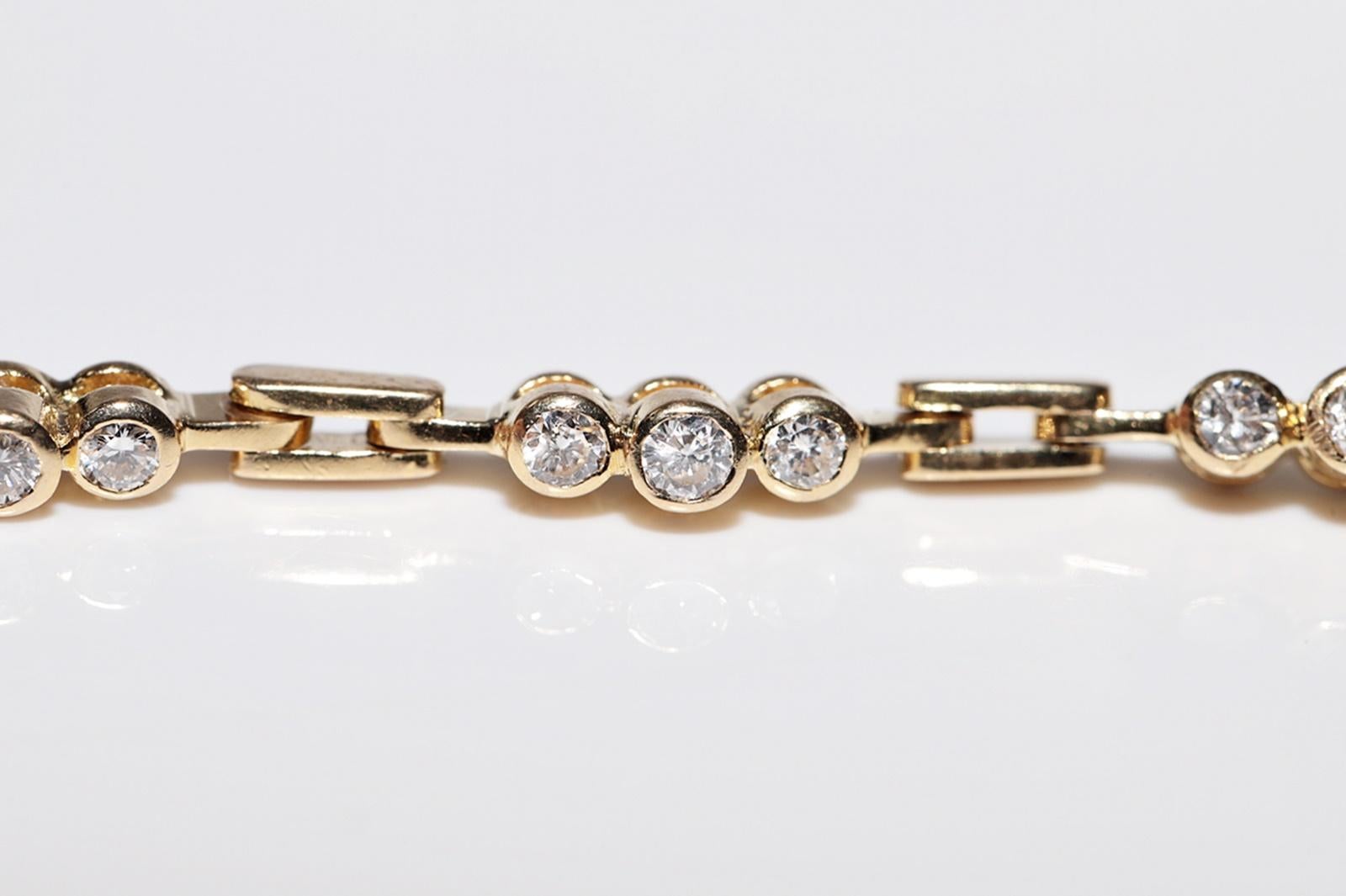 Bracciale da tennis decorato con diamanti naturali in oro 18 ct. d'epoca CIRCA 1980 in vendita 6
