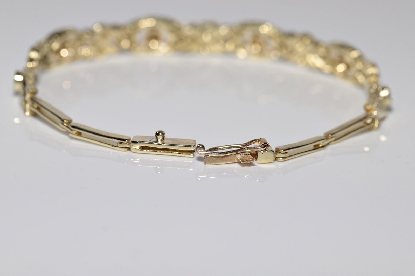 Vintage Circa 1980er Jahre 18k Gold Natürliches Diamant-Tennisarmband mit Dekoration im Angebot 6