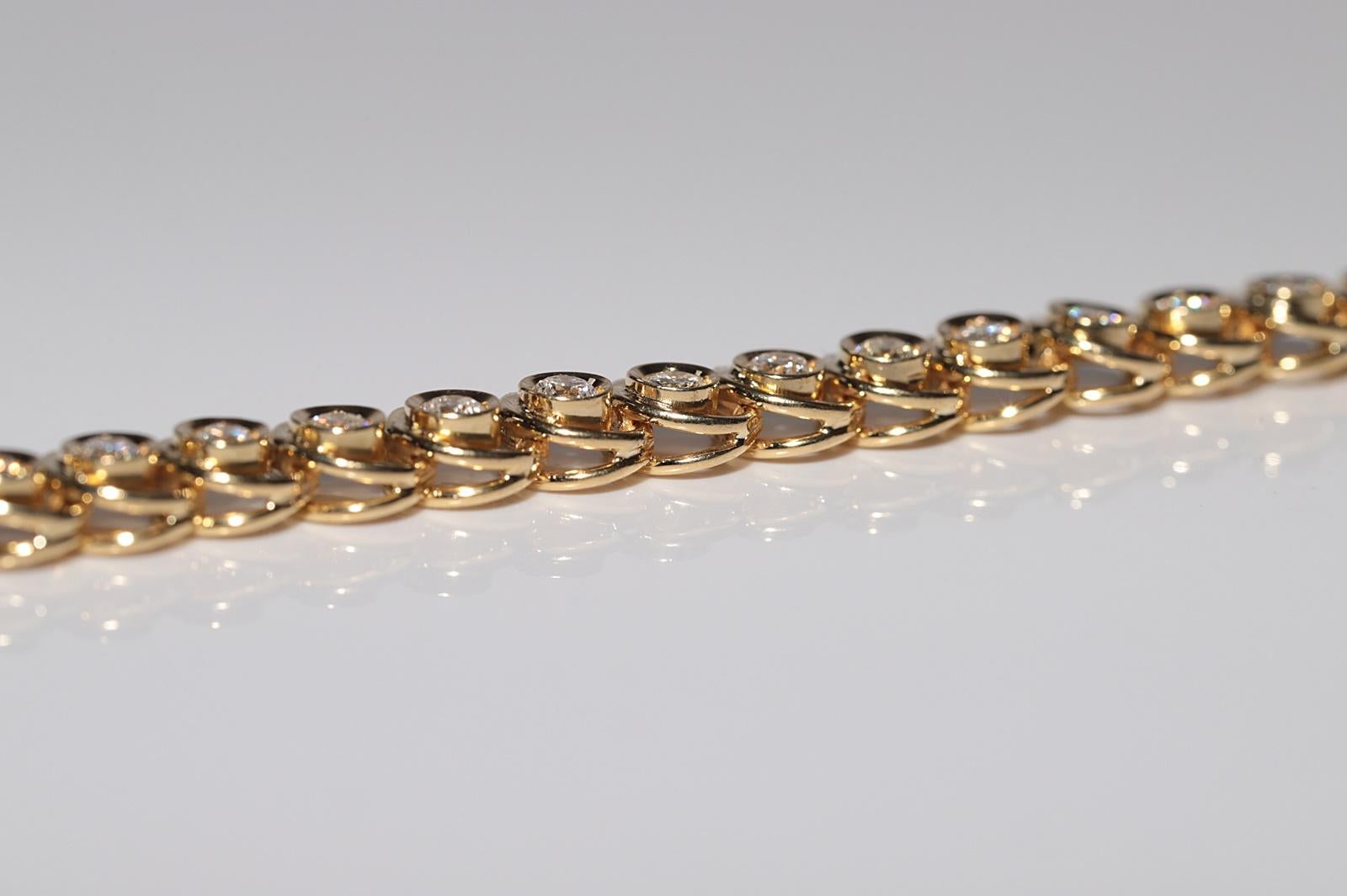 Bracciale da tennis decorato con diamanti naturali in oro 18 ct. d'epoca CIRCA 1980 in vendita 8